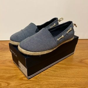 Nautica Rudder Blue Slip-On Chambray Boat Shoes Size Women’s 8